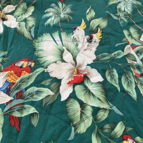Evergreen Island Hawaiian Shirt Size L Men’s Button Up Green Cockatoos & Flowers - Picture 6 of 7